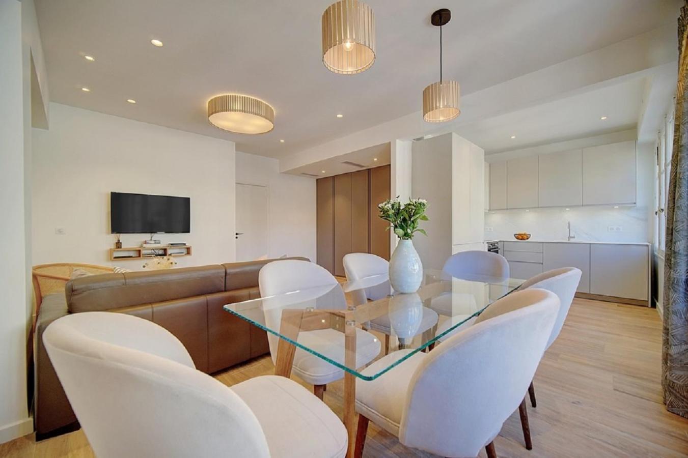 Magnifique 3 Pieces Renove Cannes Centre 'Banane' Avec Veranda ! A2B88 Ngoại thất bức ảnh