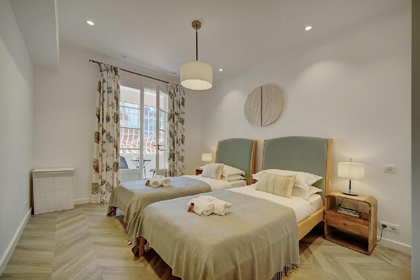 Magnifique 3 Pieces Renove Cannes Centre 'Banane' Avec Veranda ! A2B88 Ngoại thất bức ảnh