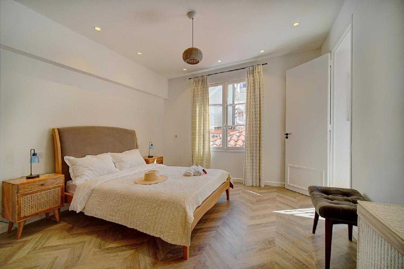 Magnifique 3 Pieces Renove Cannes Centre 'Banane' Avec Veranda ! A2B88 Ngoại thất bức ảnh